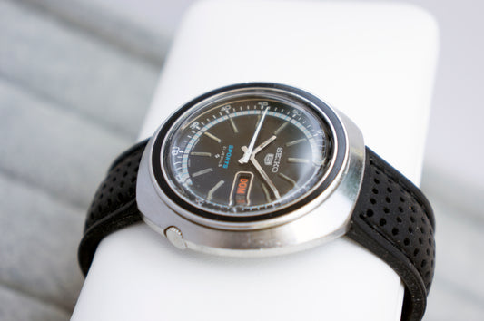 Seiko 5 Sports UFO