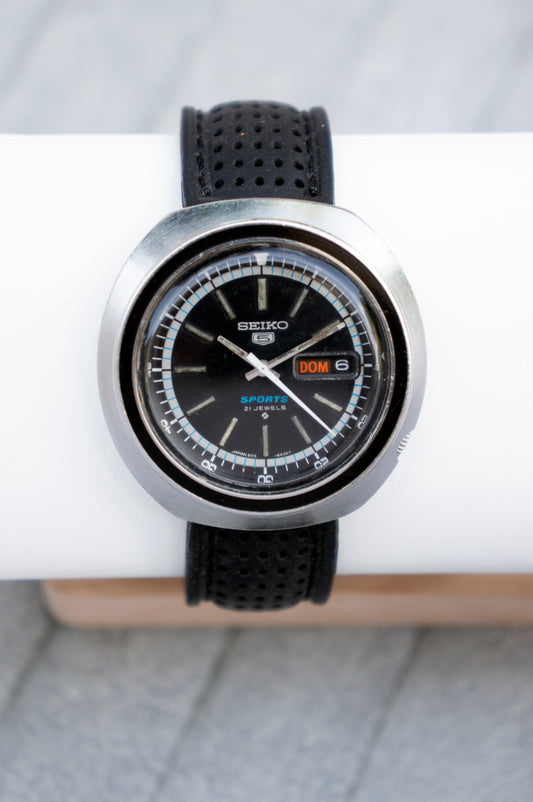 Seiko 5 Sports UFO