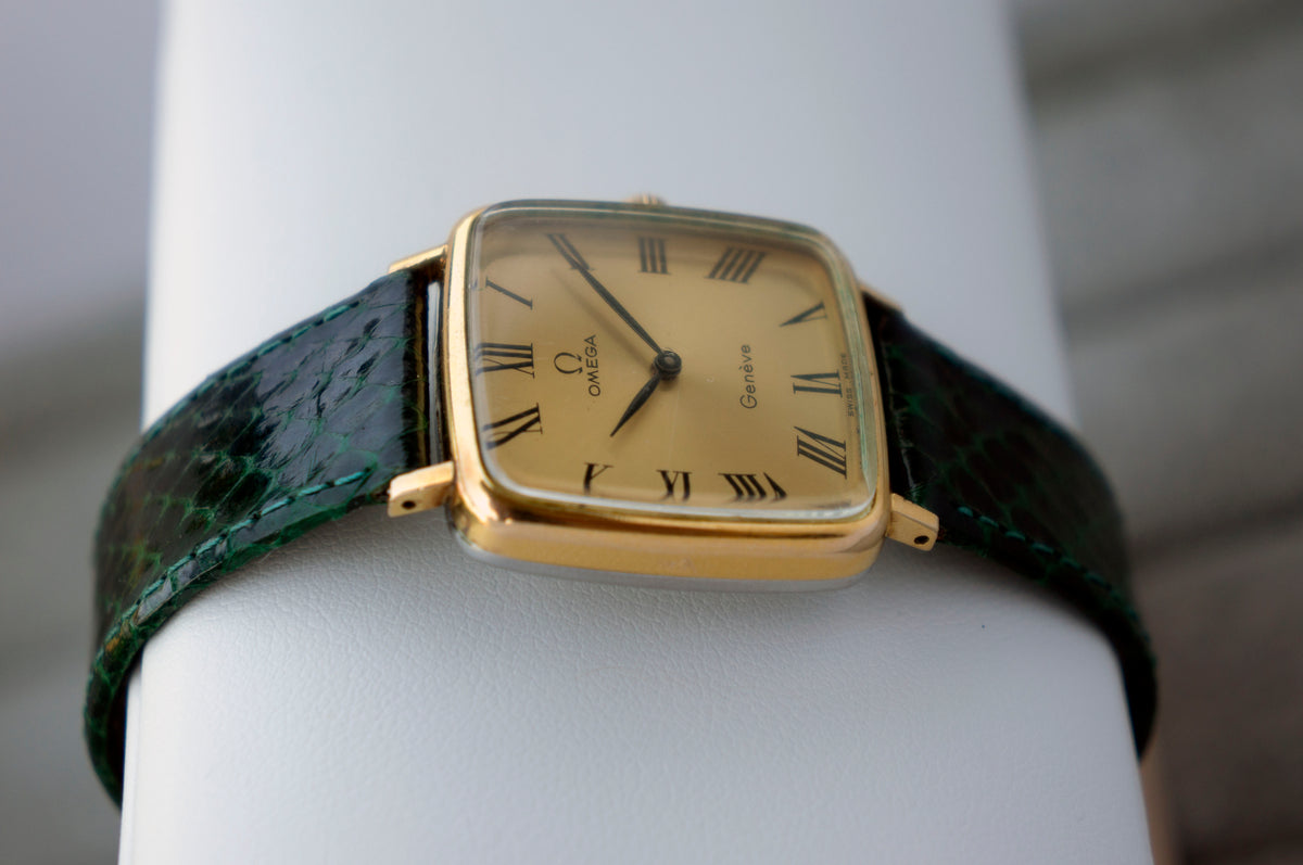Omega Genève square tank