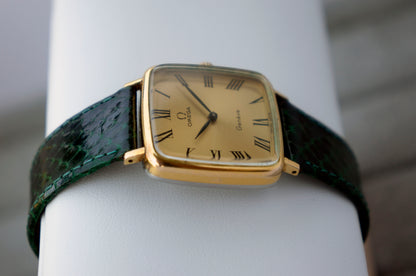 Omega Genève square tank