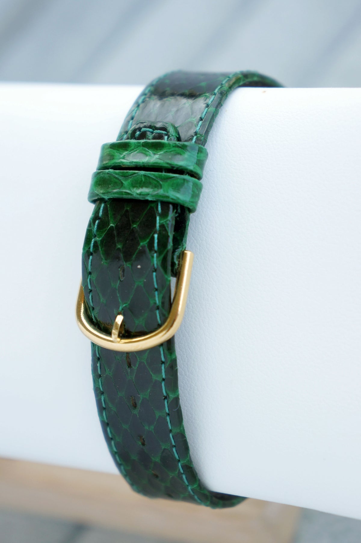 Omega Genève square tank